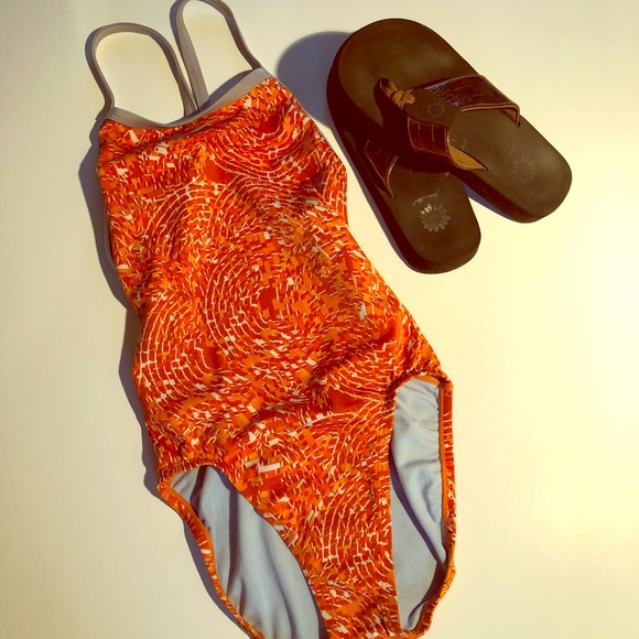 Nike Other - NIKE ONE-PIECE SWIM SUIT